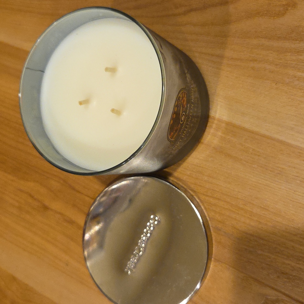 Cozy Halloween Night Candle - Picture 2 of 3